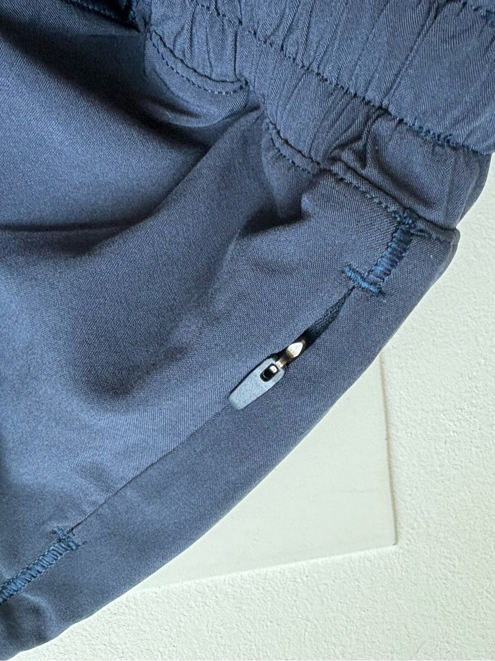 Lululemon Women’s Running Shorts Navy Blue Size 4 Tall - Picture 3 of 6